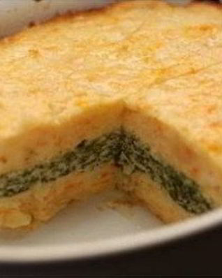 Картофельно-морковная запеканка с курицей и зеленью