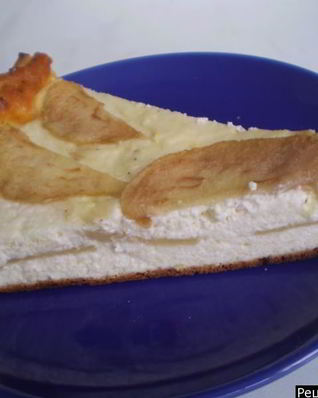 Творожная запеканка с манкой и грушами