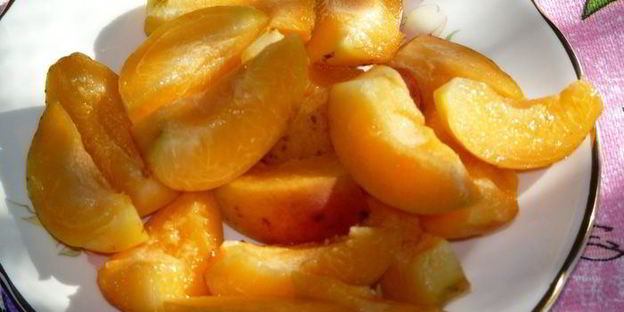 творожная запеканка-суфле с абрикосами