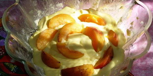 творожная запеканка-суфле с абрикосами