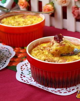 Творожно-овсяная запеканка с вишней