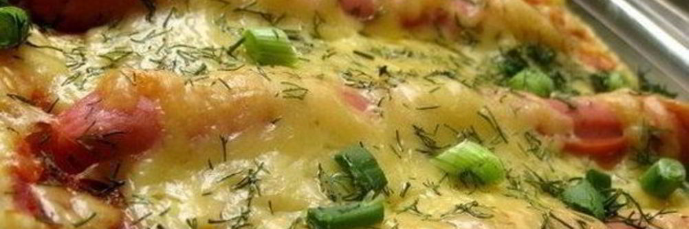 Запеканка из картофельного пюре с сосисками в духовке