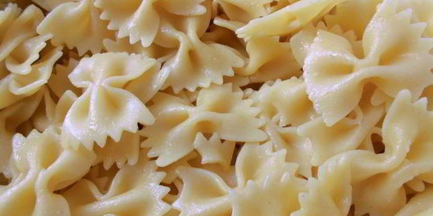 запеканка из макарон с овощами и белым соусом