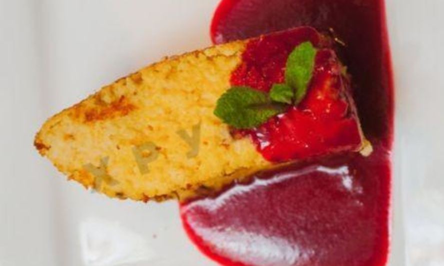 Рецепт запеканки из пшенки с соусом из смородины