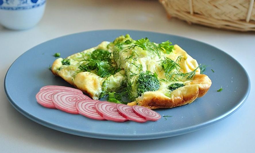 Рецепт запеканки из яиц на сковороде