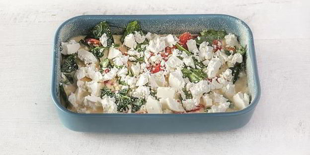 запеканка с перцем, шпинатом и фетой