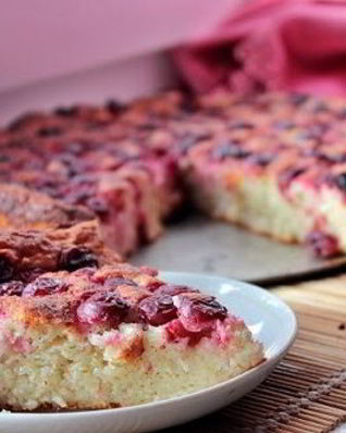 Запеканка с вишней в мультиварке