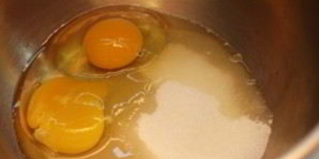 запеканка с вишней в мультиварке