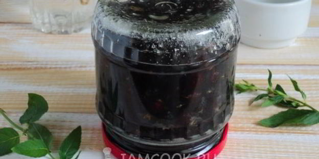 черная смородина в собственном соку на зиму