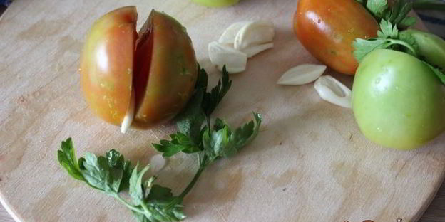 фаршированные зеленые помидоры на зиму