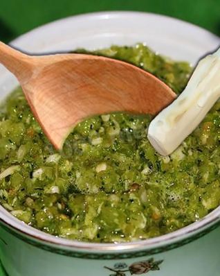 Горлодер из зеленых помидор на зиму