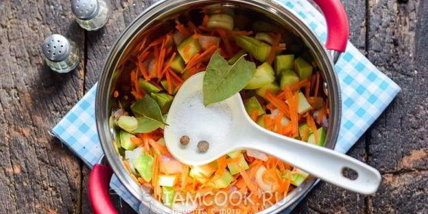 кабачки с луком и морковью на зиму