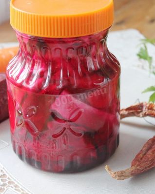 Капуста на зиму со свеклой и морковью