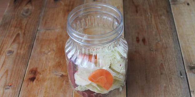 капуста на зиму со свеклой и морковью