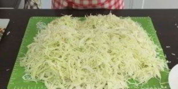 хрустящая квашеная капуста