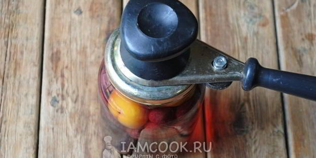 абрикосово-вишневый компот на зиму