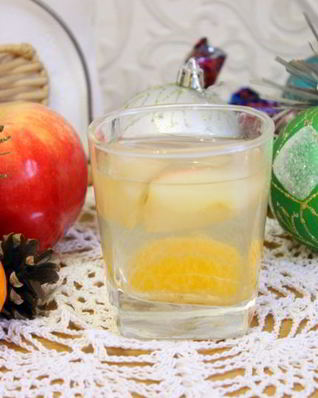 Ароматный компот из яблок и мандаринов