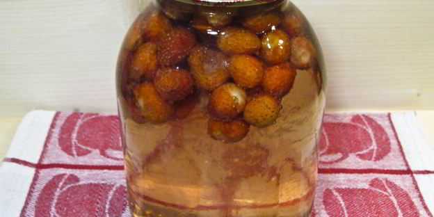 клубничный компот на зиму