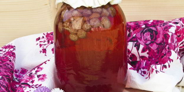 клубничный компот на зиму