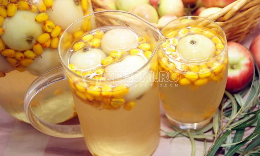 Рецепт компота из облепихи и яблок на зиму