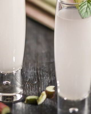 Компот из ревеня