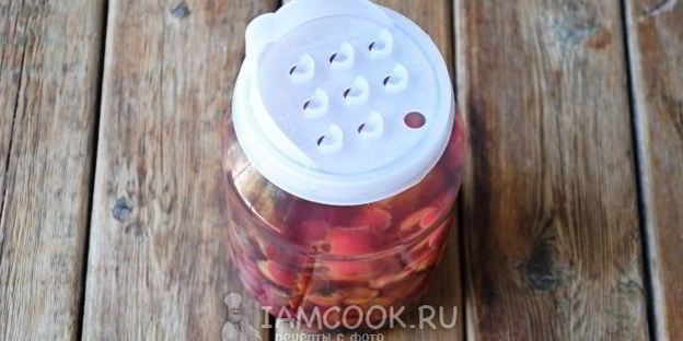 компот из вишни и крыжовника