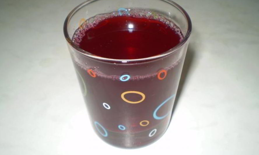 Рецепт компота из вишни с косточками