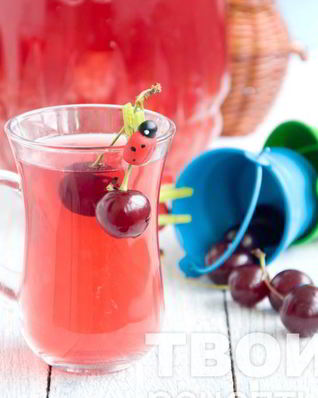 Компот из вишни