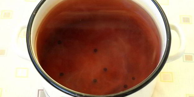 компот из яблок, кизила и бузины