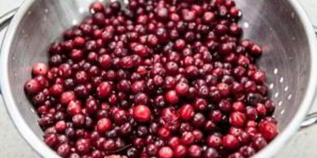 квашеная капуста с клюквой