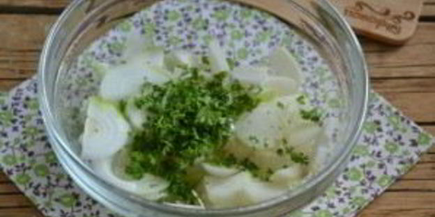 лук в томатном соке на зиму