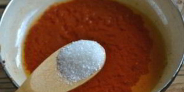 лук в томатном соке на зиму