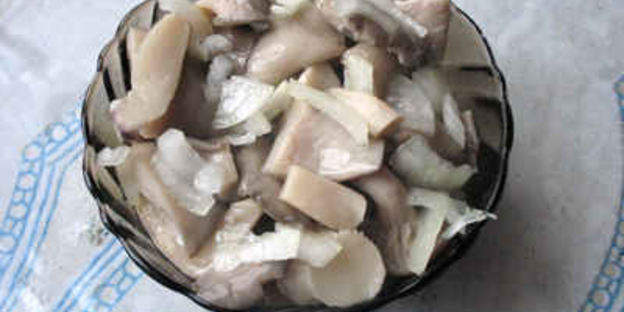 грибы маринованные