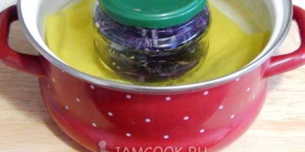 капуста краснокочанная, маринованная на зиму