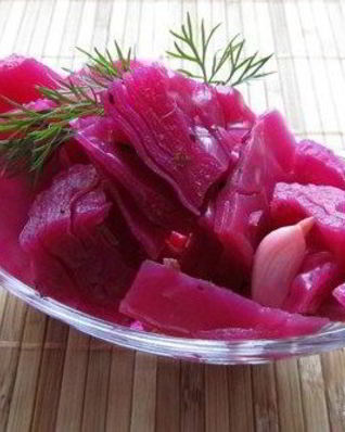 Маринованная капуста со свеклой