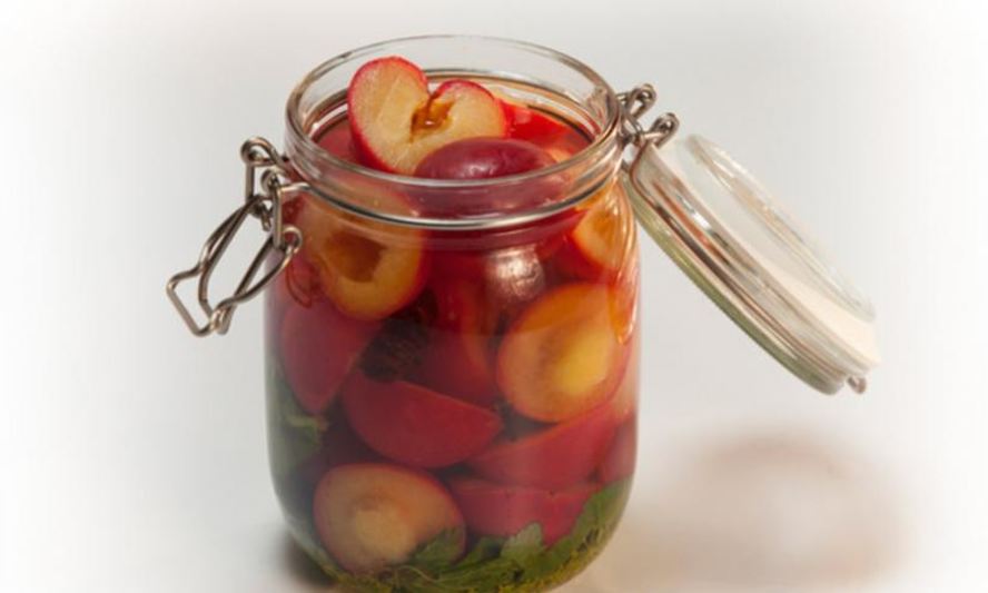 Рецепт маринованной сливы