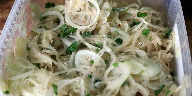 маринованный лук к мясу