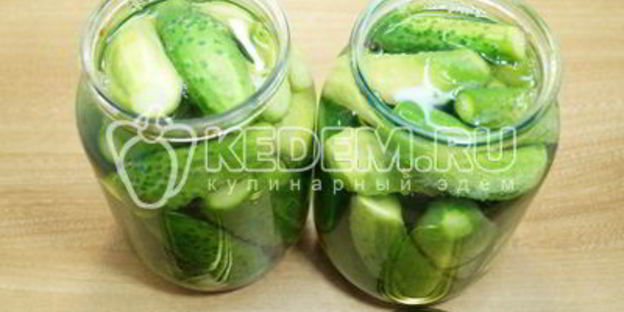 маринованные огурцы с хреном