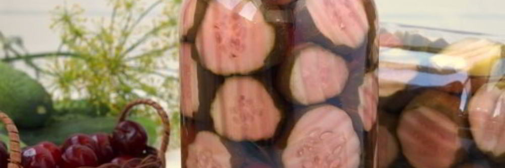 Маринованные огурцы с вишнями на зиму