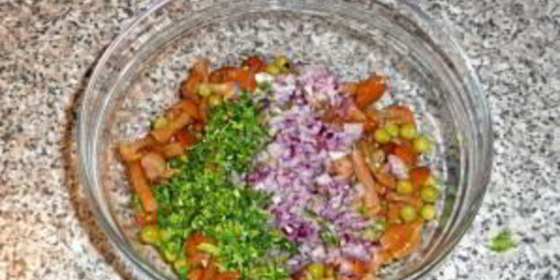 маринованные опята с горошком