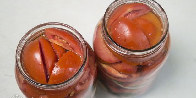 маринованные помидоры дольками