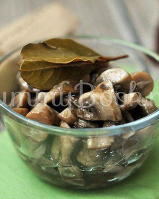 Маринованные шампиньоны