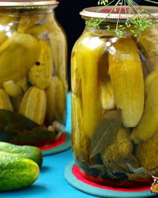 Огурцы маринованные с болгарским перцем