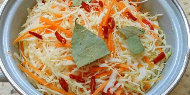 острая маринованная капуста