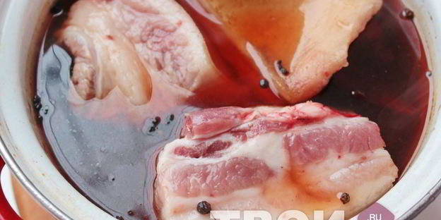 сало в луковой шелухе