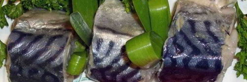 Слабосоленая скумбрия по-домашнему