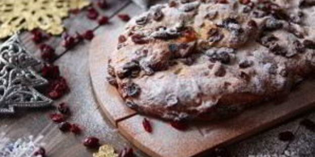 сухофрукты в тесте