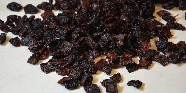 сушеные клубника, земляника, вишня и малина