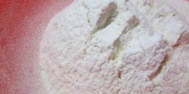 томатный батон с вялеными помидорами