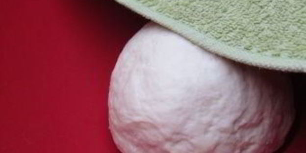 томатный батон с вялеными помидорами